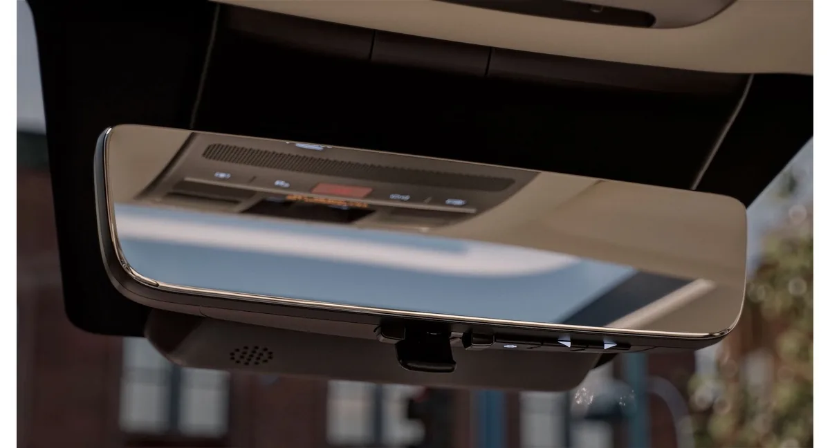 Digitaler Innenspiegel des Hyundai Santa Fe