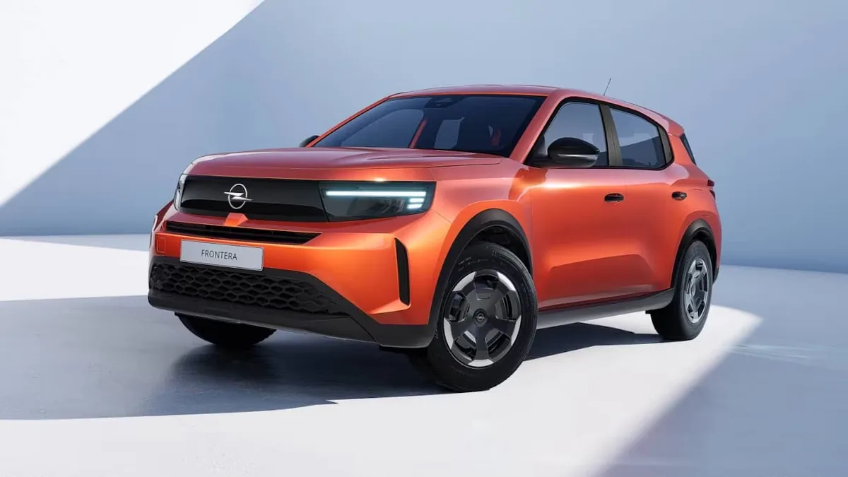 Opel Frontera Edition 2026 in Canyon-Orange, Dach in Wagenfarbe