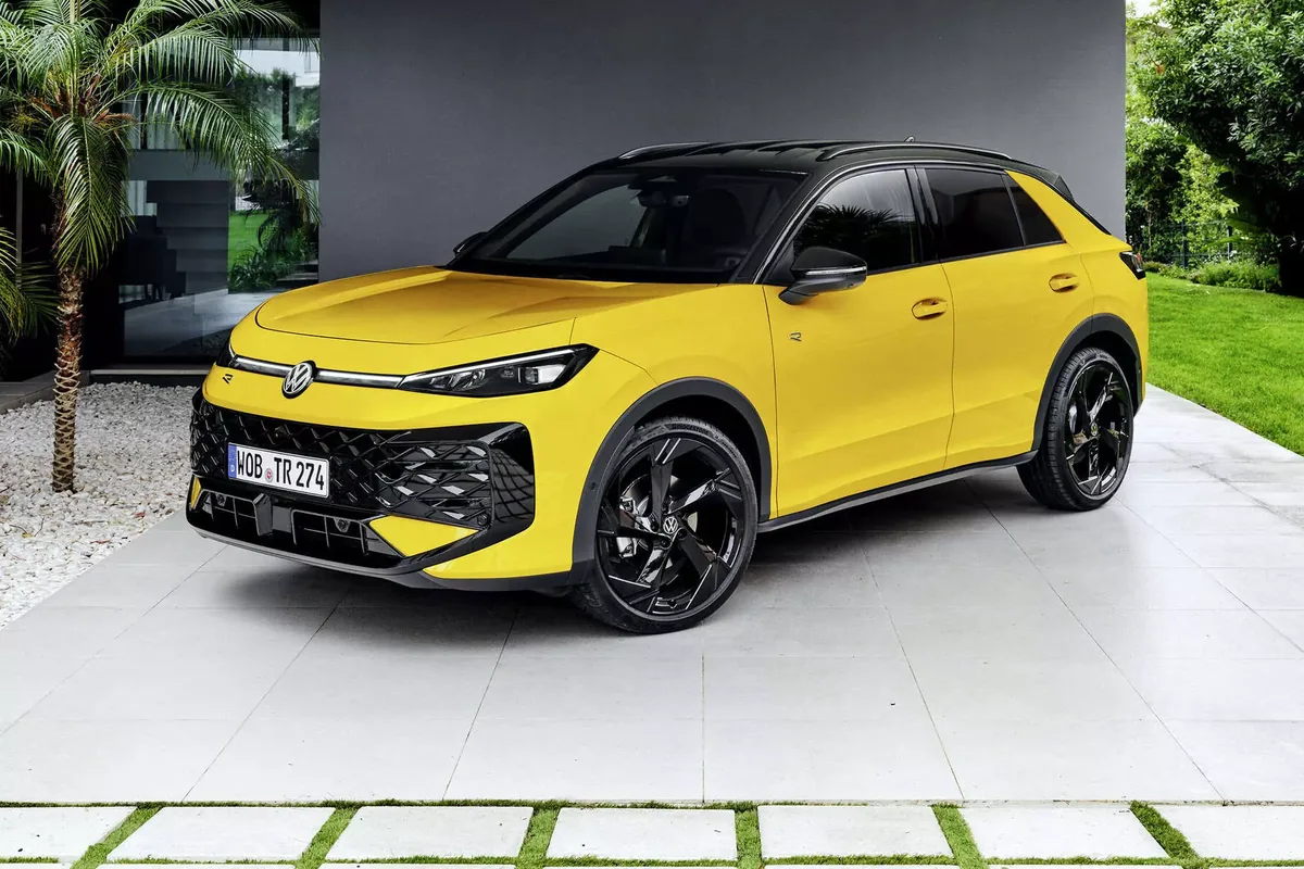 Neuer T-Roc 2026 (2. Generation) gelb, Ansicht von schräg vorne