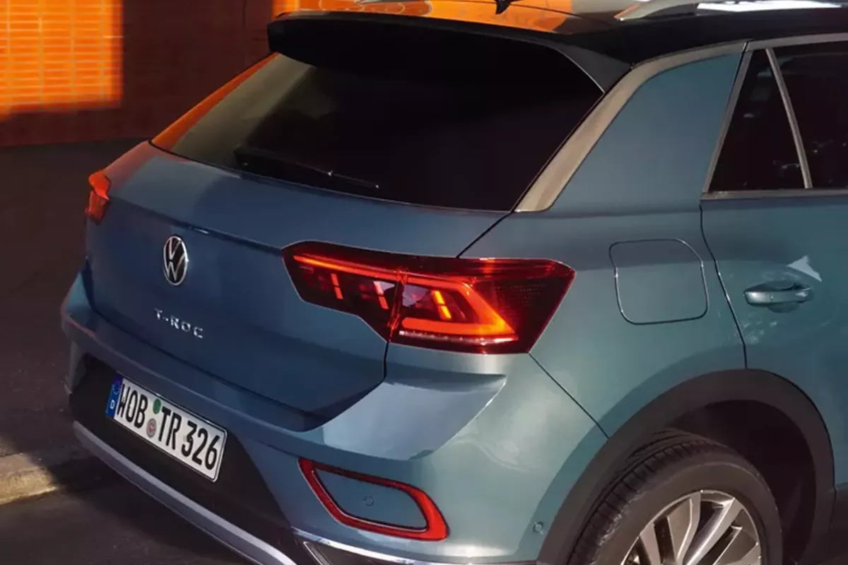 LED-Rücklicht und Kofferraum des Volkswagen T-Roc
